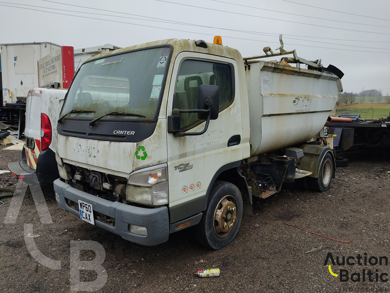 Mitsubishi Fuso - Müllwagen: das Bild 2 Mitsubishi Fuso - Müllwagen: das Bild 2