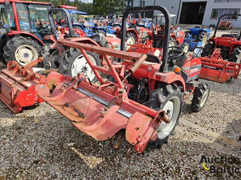 Mitsubishi MT200 - Traktor: das Bild 3 Mitsubishi MT200 - Traktor: das Bild 3
