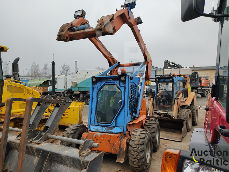 New Holland LS 185 B - Kompaktlader: das Bild 2 New Holland LS 185 B - Kompaktlader: das Bild 2