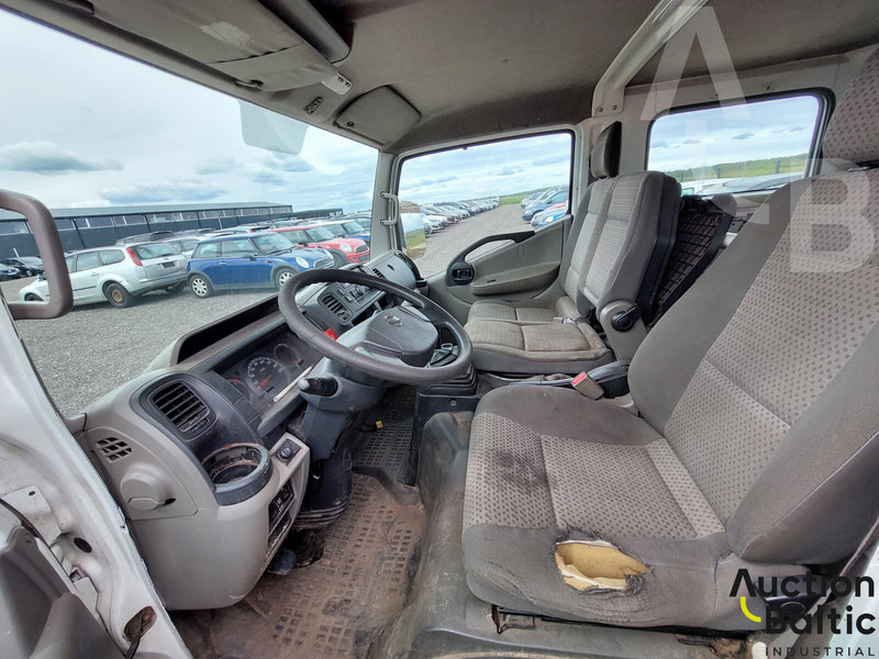 Nissan Cabstar - Pritsche Transporter: das Bild 5 Nissan Cabstar - Pritsche Transporter: das Bild 5