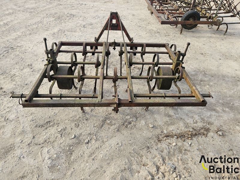 Onbekend Cultivator - Grubber: das Bild 1 Onbekend Cultivator - Grubber: das Bild 1