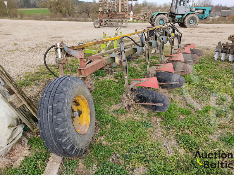 Overum C598L - Pflug: das Bild 2 Overum C598L - Pflug: das Bild 2