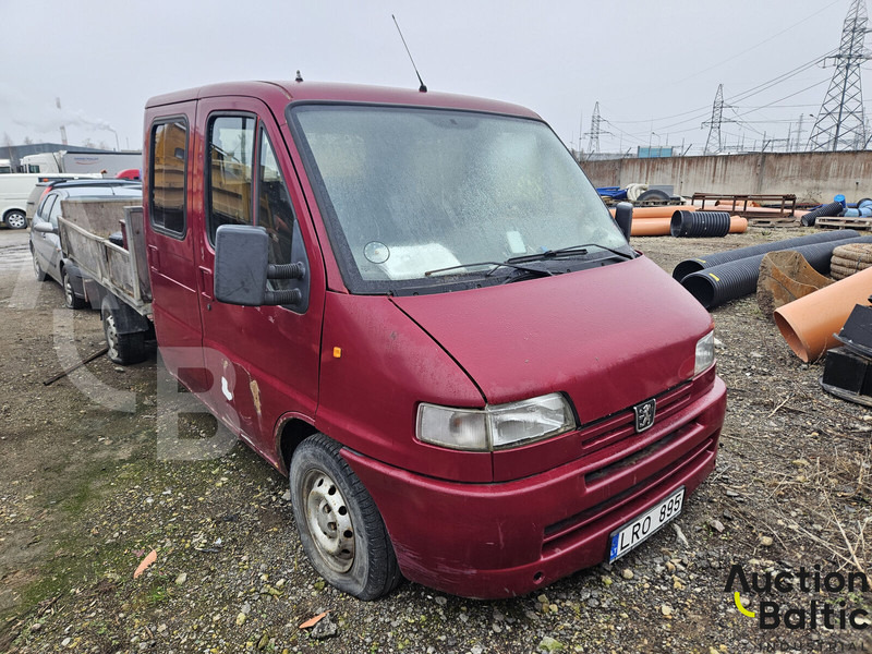 Peugeot Boxer 3G5 - Pritsche Transporter, Transporter mit Doppelkabine: das Bild 2 Peugeot Boxer 3G5 - Pritsche Transporter, Transporter mit Doppelkabine: das Bild 2