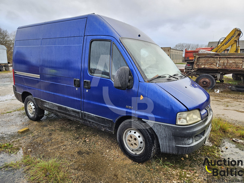 Peugeot Boxer - Kleintransporter: das Bild 2 Peugeot Boxer - Kleintransporter: das Bild 2