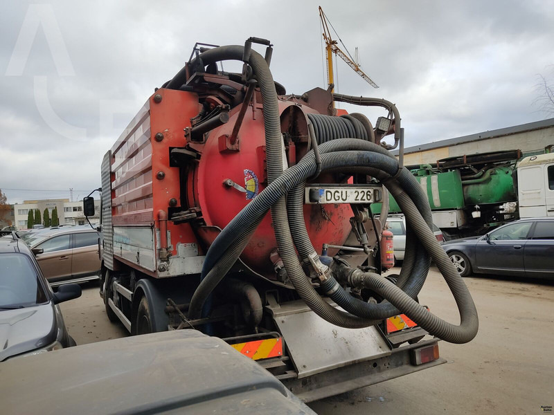 Renault Premium 250.18 - Saug-/ Spülfahrzeug: das Bild 4 Renault Premium 250.18 - Saug-/ Spülfahrzeug: das Bild 4