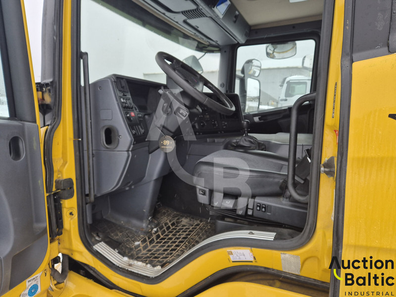 Scania P 230 - Abschleppwagen: das Bild 5 Scania P 230 - Abschleppwagen: das Bild 5