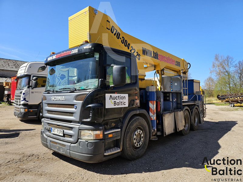 Scania P 310 - LKW mit Arbeitsbühne: das Bild 1 Scania P 310 - LKW mit Arbeitsbühne: das Bild 1