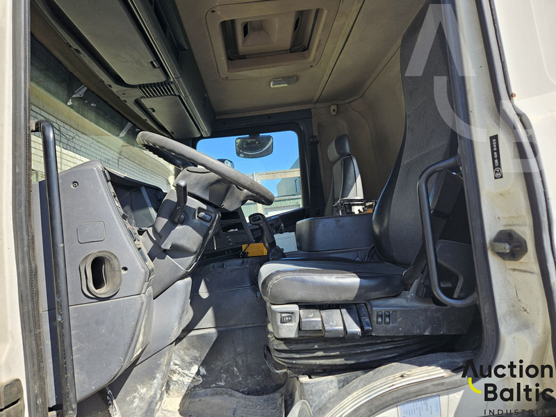Scania P 420 - Stationäre Betonpumpe: das Bild 5 Scania P 420 - Stationäre Betonpumpe: das Bild 5