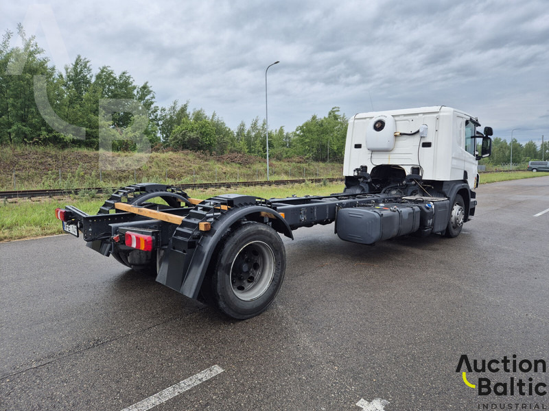 Scania P 450 - Fahrgestell LKW: das Bild 3 Scania P 450 - Fahrgestell LKW: das Bild 3