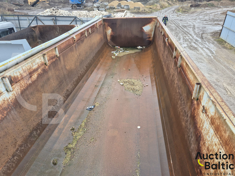 Schmitz Cargobull SKI 24 - Planenauflieger: das Bild 4 Schmitz Cargobull SKI 24 - Planenauflieger: das Bild 4