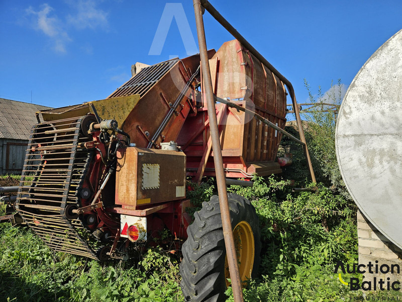 TIM Sugar beet harvester - Mähdrescher: das Bild 2 TIM Sugar beet harvester - Mähdrescher: das Bild 2