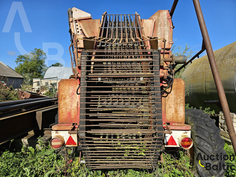 TIM Sugar beet harvester - Mähdrescher: das Bild 3 TIM Sugar beet harvester - Mähdrescher: das Bild 3