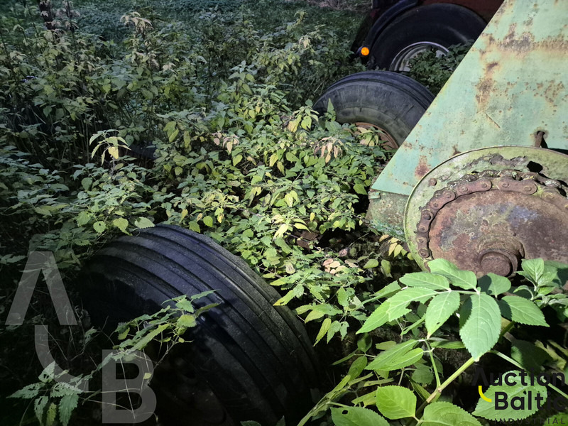 Trailer - Planenauflieger: das Bild 4 Trailer - Planenauflieger: das Bild 4