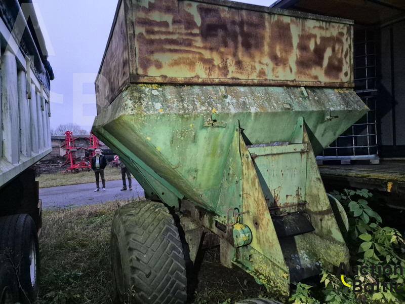 Trailer - Planenauflieger: das Bild 3 Trailer - Planenauflieger: das Bild 3