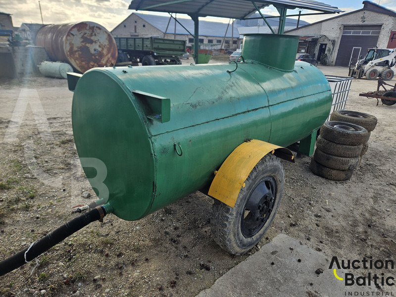 Trailer with tank - Tankanhänger: das Bild 3 Trailer with tank - Tankanhänger: das Bild 3