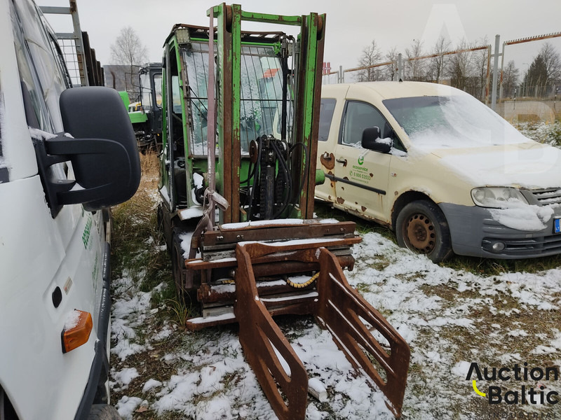 UniCarriers 30 - Dieselstapler: das Bild 3 UniCarriers 30 - Dieselstapler: das Bild 3