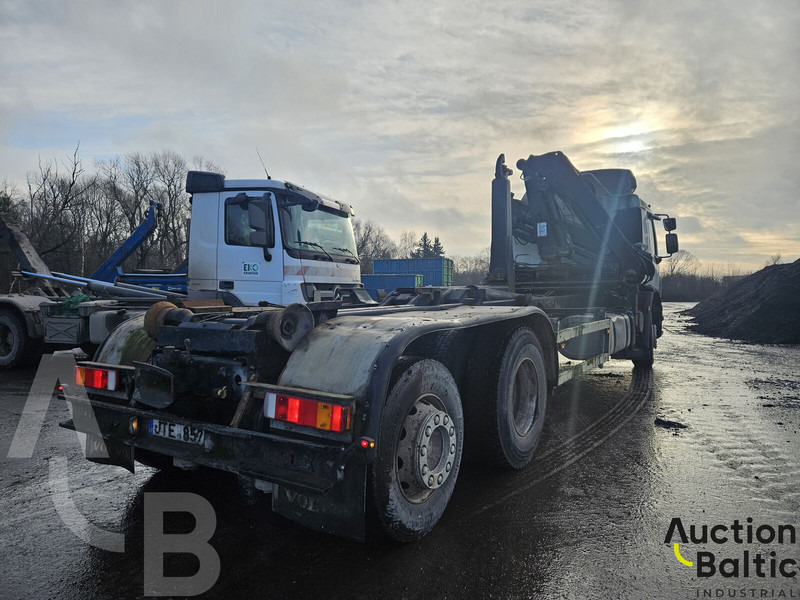 Volvo FE320 - Abrollkipper, Autokran: das Bild 5 Volvo FE320 - Abrollkipper, Autokran: das Bild 5
