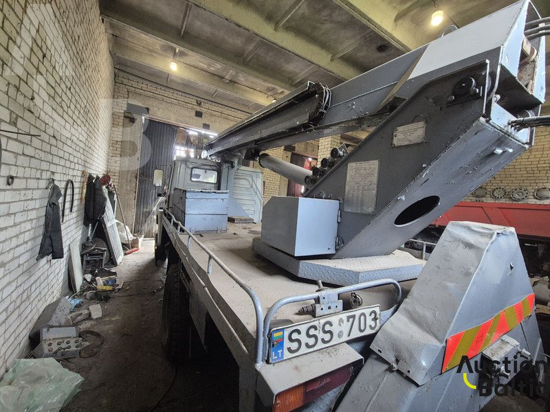 ZIL ZIL 433362 - LKW mit Arbeitsbühne: das Bild 4 ZIL ZIL 433362 - LKW mit Arbeitsbühne: das Bild 4