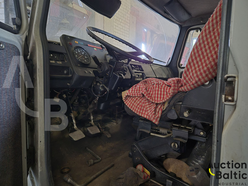 ZIL ZIL 433362 - LKW mit Arbeitsbühne: das Bild 5 ZIL ZIL 433362 - LKW mit Arbeitsbühne: das Bild 5
