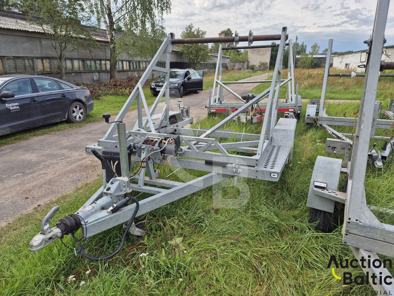 Ta-no T4A - Planenauflieger: das Bild 1 Ta-no T4A - Planenauflieger: das Bild 1