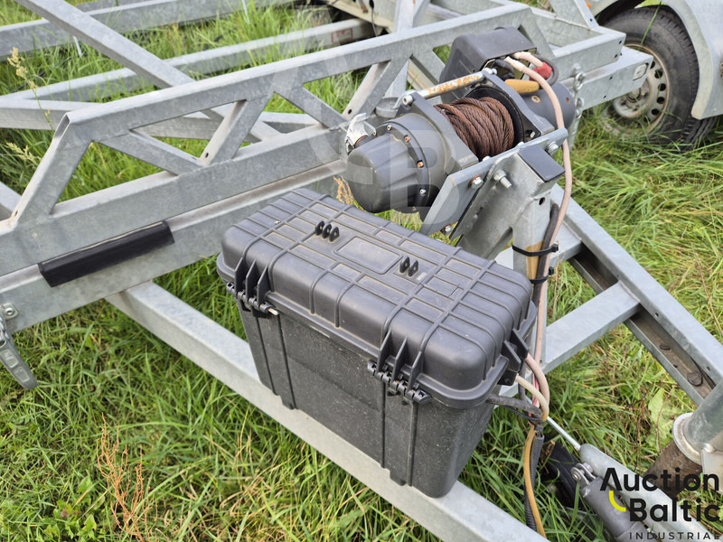 Ta-no T4A - Planenauflieger: das Bild 5 Ta-no T4A - Planenauflieger: das Bild 5