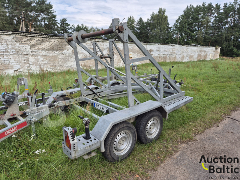 Ta-no T4A - Planenauflieger: das Bild 3 Ta-no T4A - Planenauflieger: das Bild 3