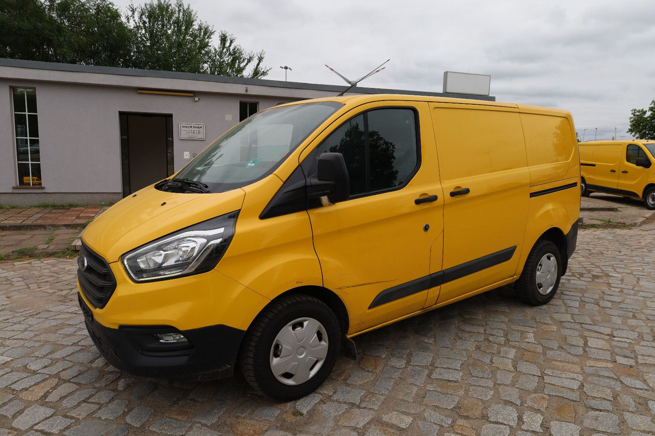 Ford Transit Custom/96Kw/EU6/Scheckheft/1. Hand/KLIMA - Personentransporter: das Bild 1 Ford Transit Custom/96Kw/EU6/Scheckheft/1. Hand/KLIMA - Personentransporter: das Bild 1