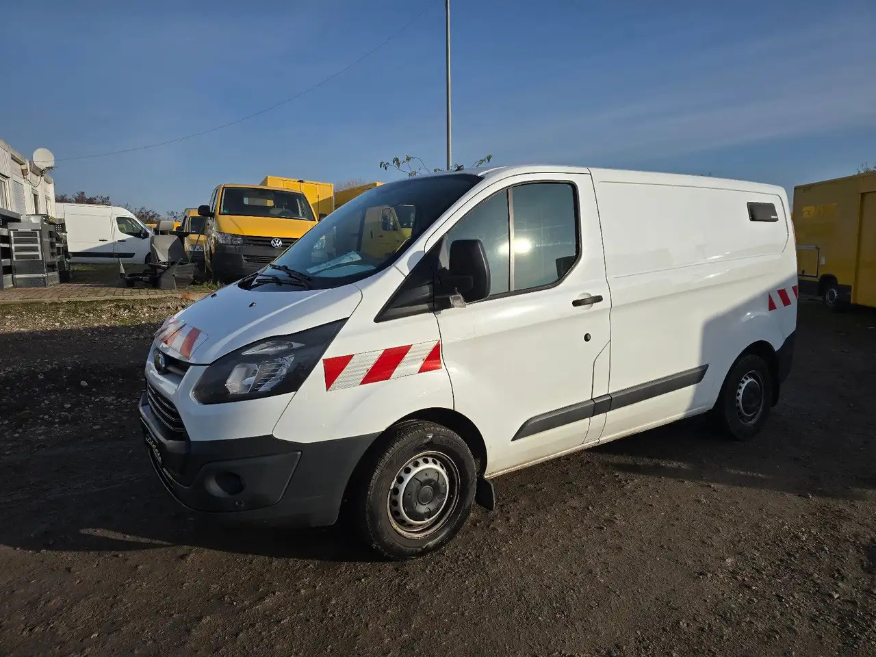 Ford Transit Custom/Werkstattfahrzeug - Kastenwagen: das Bild 2 Ford Transit Custom/Werkstattfahrzeug - Kastenwagen: das Bild 2
