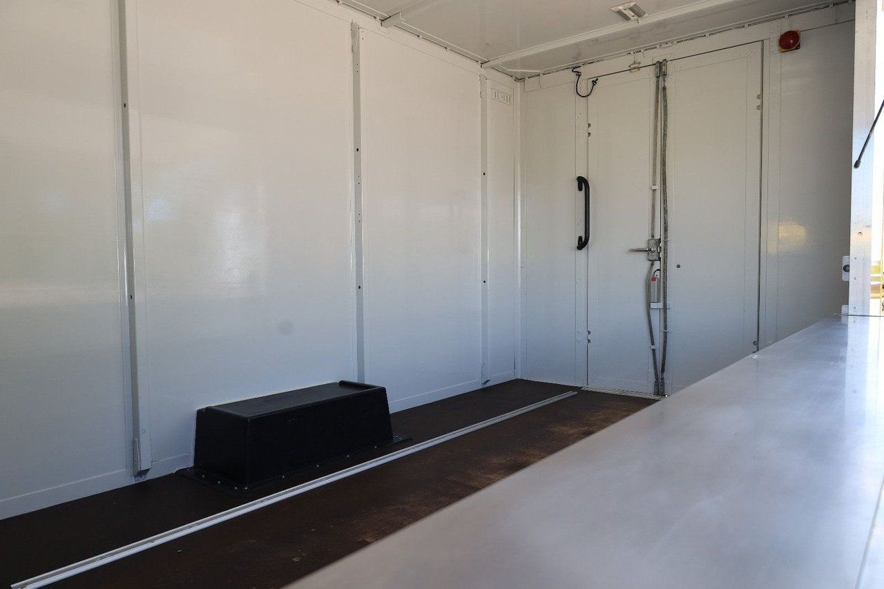 Koffer Transporter Iveco C30C/ FOODTRUCK: das Bild 11
