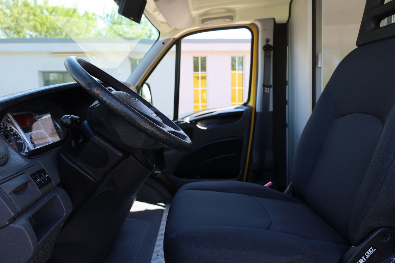 Koffer Transporter Iveco C30C/ FOODTRUCK: das Bild 14