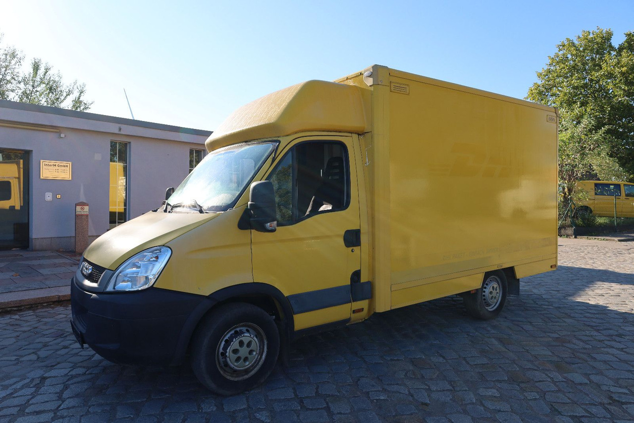 Iveco Daily/ Regalsystem/Luftfeder/KURZ/1. Hand - Koffer Transporter: das Bild 2 Iveco Daily/ Regalsystem/Luftfeder/KURZ/1. Hand - Koffer Transporter: das Bild 2