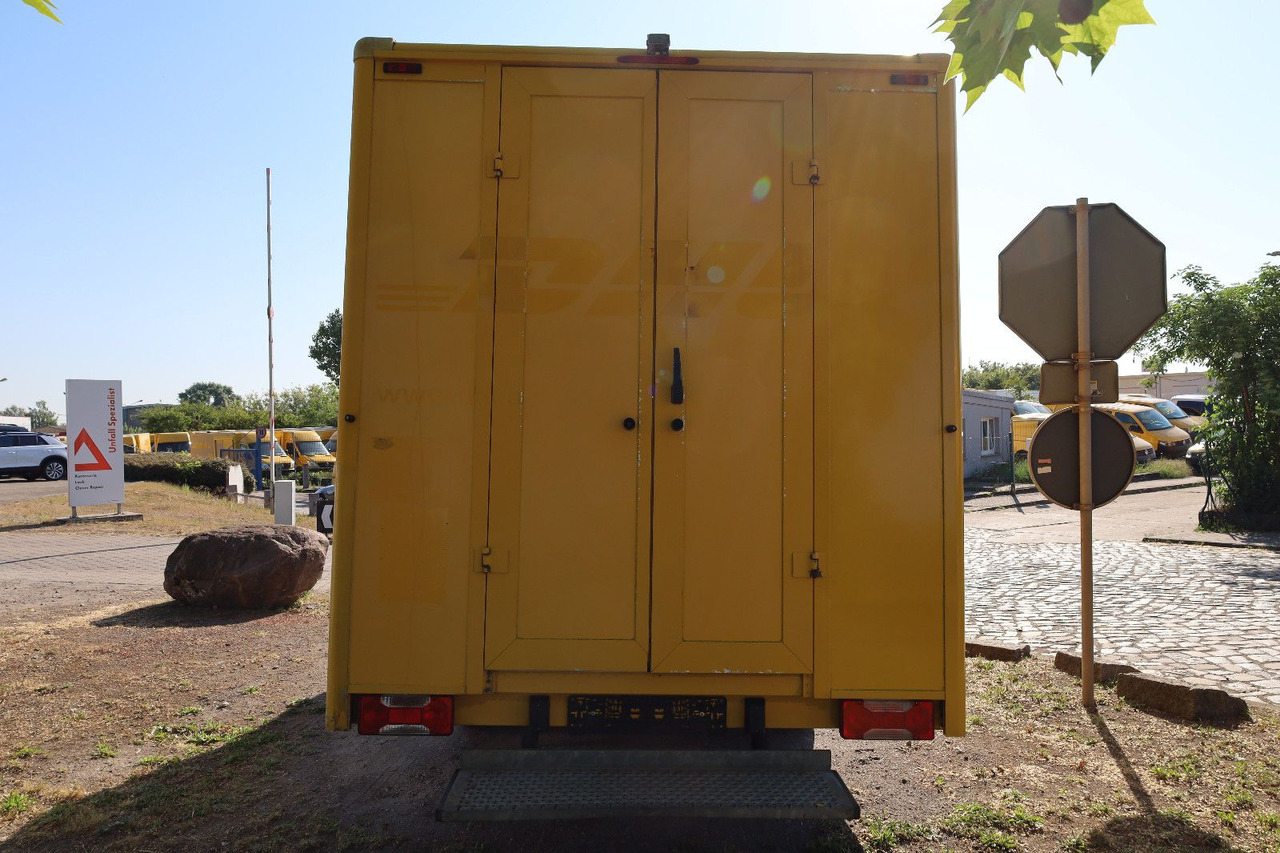 Iveco IS35SI2AA Daily/ Regalsystem/Luftfeder - Koffer Transporter: das Bild 5 Iveco IS35SI2AA Daily/ Regalsystem/Luftfeder - Koffer Transporter: das Bild 5