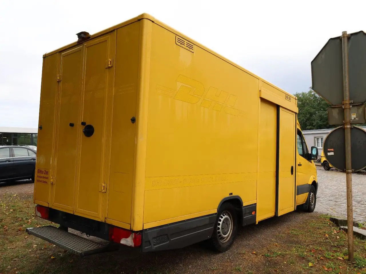Mercedes-Benz Sprinter II Pritsche/ Koffer/Regalsystem - Koffer Transporter: das Bild 3 Mercedes-Benz Sprinter II Pritsche/ Koffer/Regalsystem - Koffer Transporter: das Bild 3