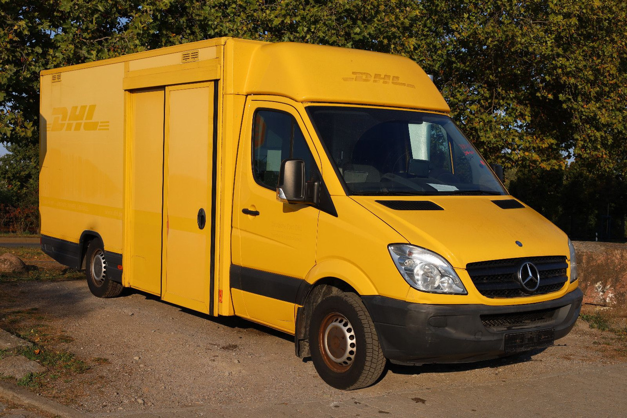 Mercedes-Benz Sprinter II Pritsche/ Koffer/Regalsystem - Koffer Transporter: das Bild 1 Mercedes-Benz Sprinter II Pritsche/ Koffer/Regalsystem - Koffer Transporter: das Bild 1