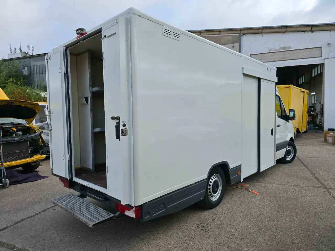 Mercedes-Benz Sprinter/Koffer/Regalsystem/ EU5/ 1. Hand - Koffer Transporter: das Bild 5 Mercedes-Benz Sprinter/Koffer/Regalsystem/ EU5/ 1. Hand - Koffer Transporter: das Bild 5