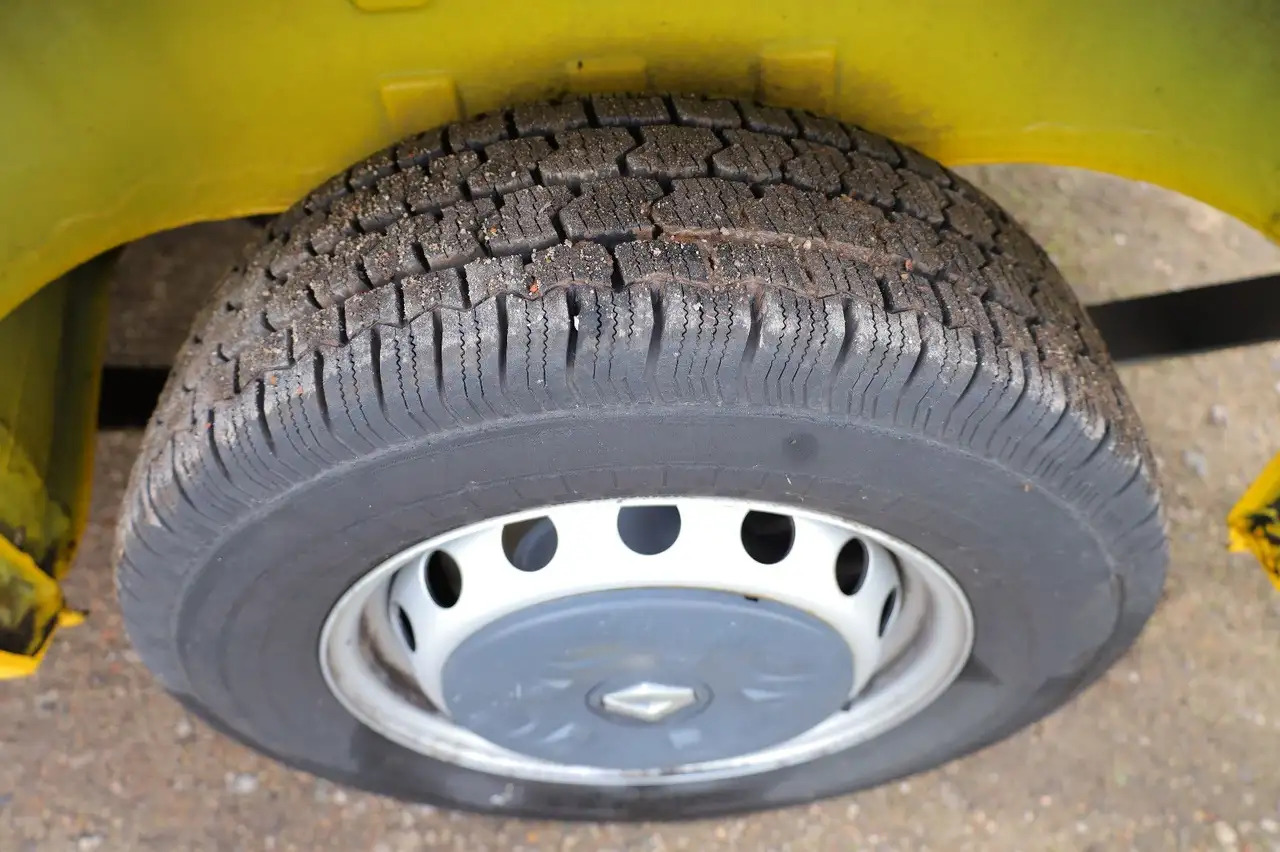 Kastenwagen Renault Master Kasten/Scheckheft/1. Hand: das Bild 16 Kastenwagen Renault Master Kasten/Scheckheft/1. Hand: das Bild 16