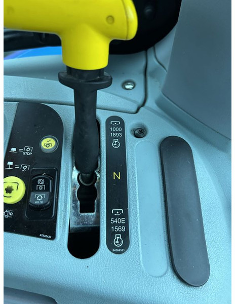 Traktor New Holland New Holland T7.215S: das Bild 19