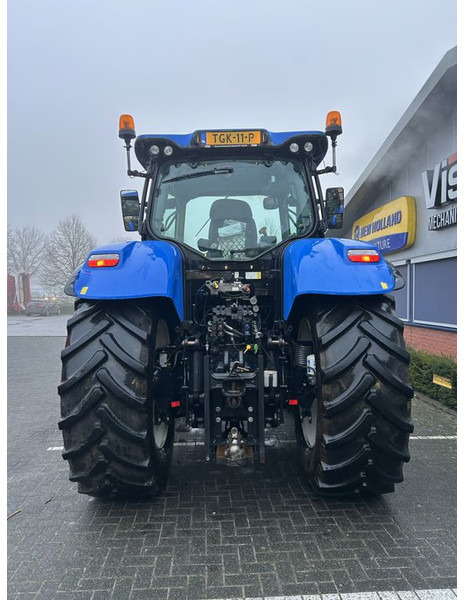 Traktor New Holland New Holland T7.215S: das Bild 6