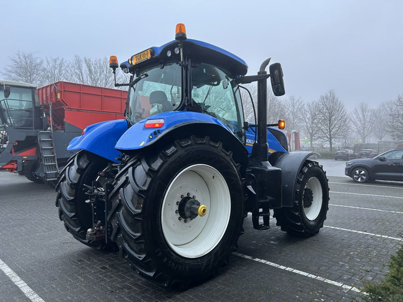 Traktor New Holland New Holland T7.215S: das Bild 10
