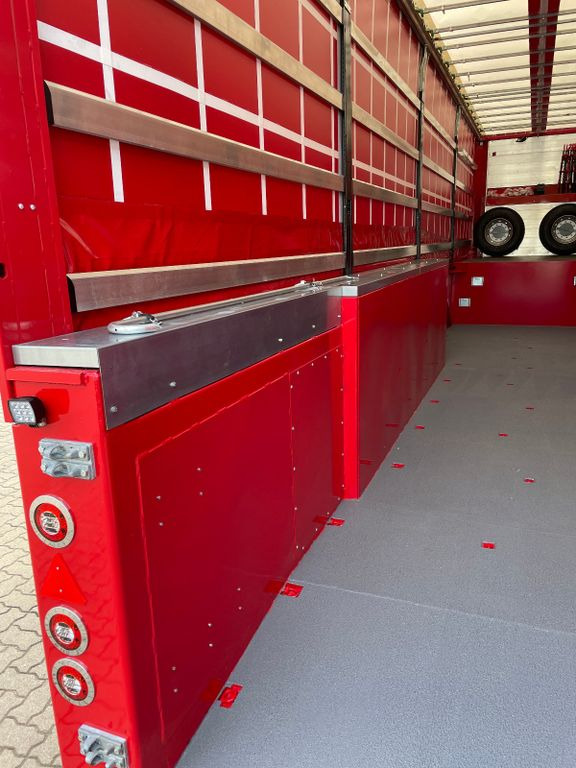 Innenlader Zwischenlader Gabelstaplertransporter Innenlader Zwischenlader Gabelstaplertransporter - Tieflader Auflieger: das Bild 3 Innenlader Zwischenlader Gabelstaplertransporter Innenlader Zwischenlader Gabelstaplertransporter - Tieflader Auflieger: das Bild 3