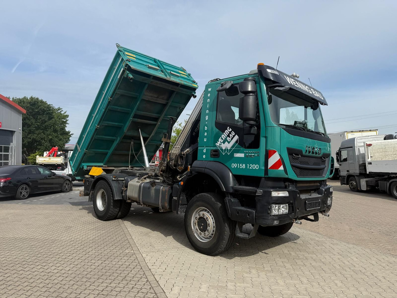 Iveco AD190 T/W Trakker 410 4x4 Allrad Kran KipperHIAB - Kipper, Autokran: das Bild 2 Iveco AD190 T/W Trakker 410 4x4 Allrad Kran KipperHIAB - Kipper, Autokran: das Bild 2