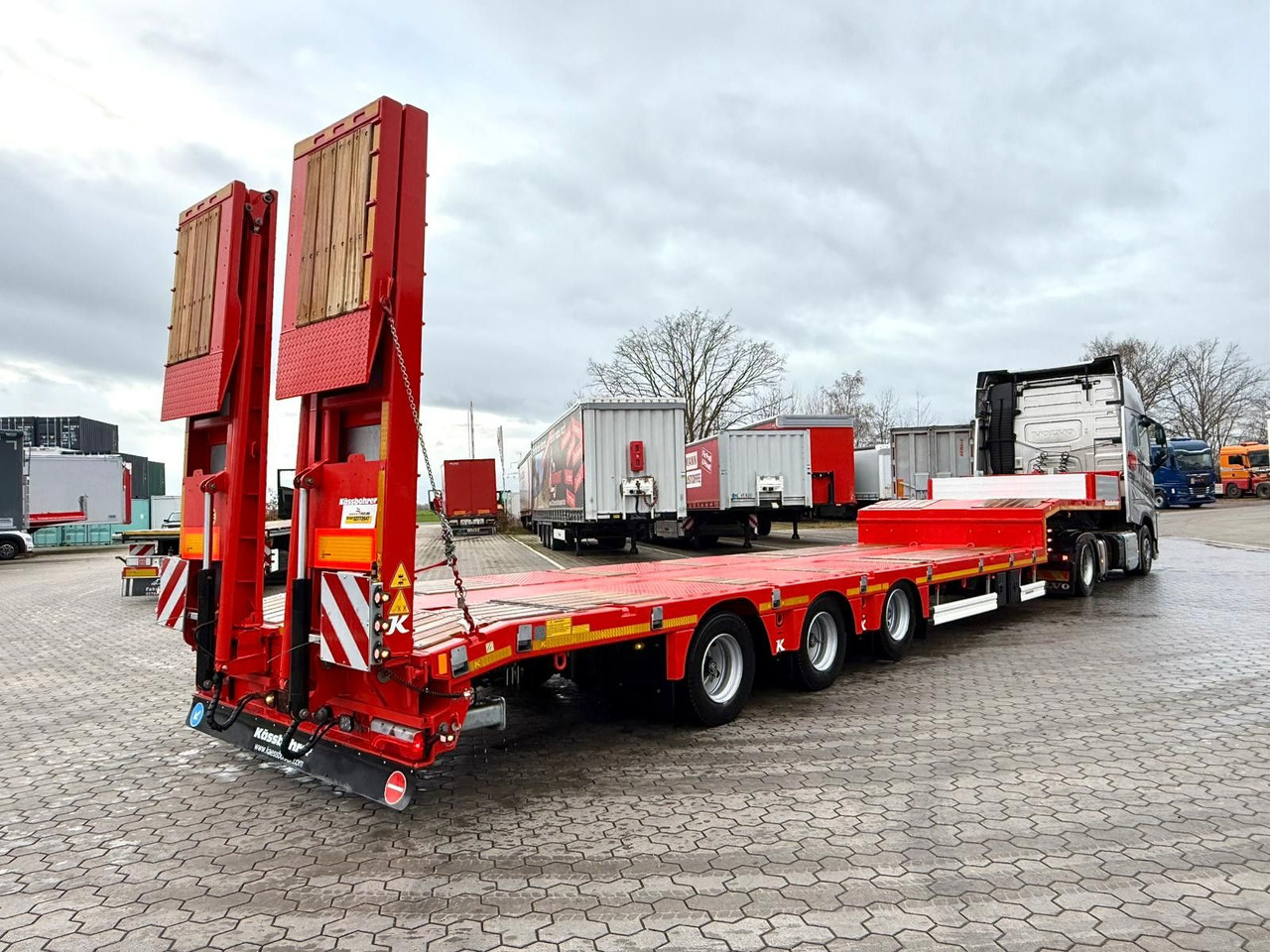 Kässbohrer K.SLS 3 / 0N 18/30 Tieflader mit hydr. Rampen - Tieflader Auflieger: das Bild 2 Kässbohrer K.SLS 3 / 0N 18/30 Tieflader mit hydr. Rampen - Tieflader Auflieger: das Bild 2