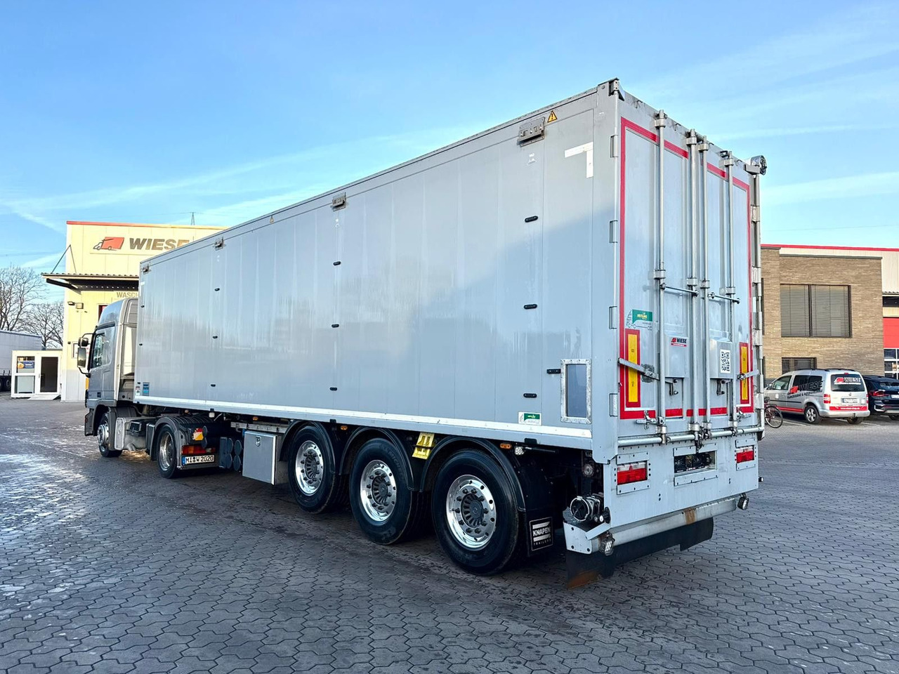Knapen K200 Schubboden 61m³ mit Zellenradschleuse Agrar - Schubboden Auflieger: das Bild 3 Knapen K200 Schubboden 61m³ mit Zellenradschleuse Agrar - Schubboden Auflieger: das Bild 3