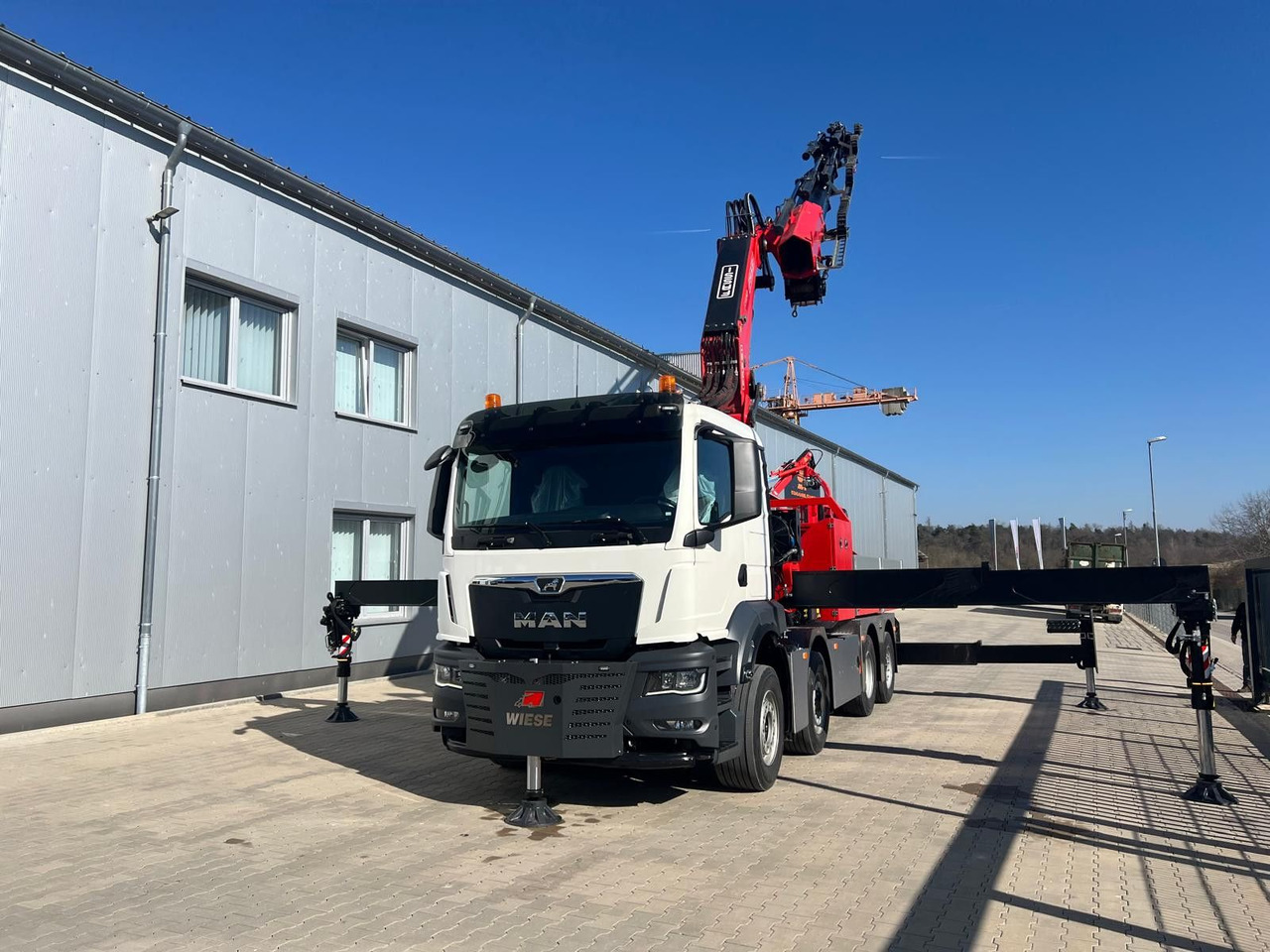 MAN 8x4 mit F1150RA.2.28 L616 Winde, 2.per. Korb - Pritsche LKW, Autokran: das Bild 4 MAN 8x4 mit F1150RA.2.28 L616 Winde, 2.per. Korb - Pritsche LKW, Autokran: das Bild 4