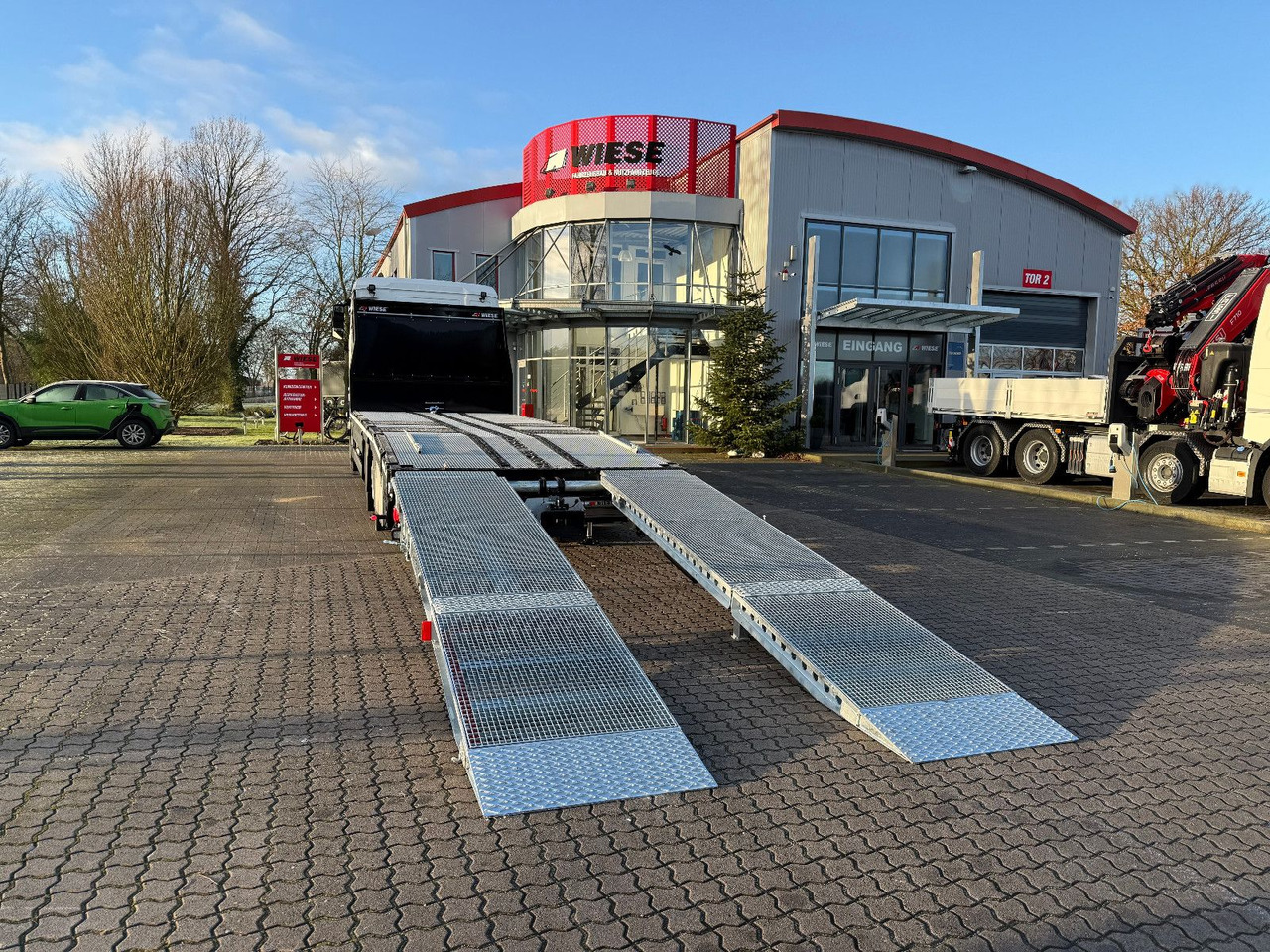 MAN Baumaschinen- Arbeitsbühnentransporter Rampen - Pritsche LKW: das Bild 4 MAN Baumaschinen- Arbeitsbühnentransporter Rampen - Pritsche LKW: das Bild 4