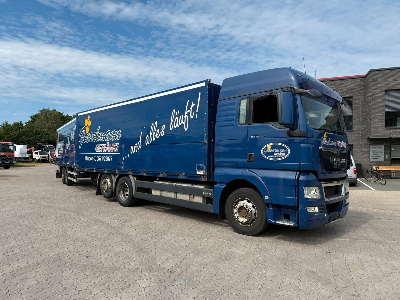 MAN TGA Schwenkwand-Getränkeaufbau incl. Anhänger - Getränkeaufbau LKW: das Bild 1 MAN TGA Schwenkwand-Getränkeaufbau incl. Anhänger - Getränkeaufbau LKW: das Bild 1