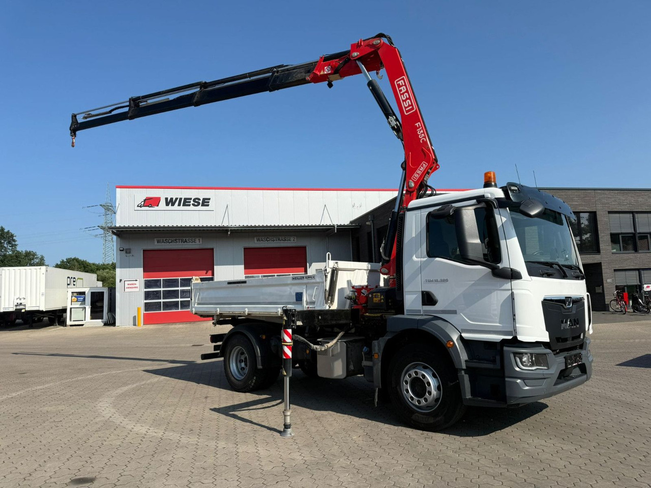 MAN TGM 18.320 4x2 BB mit Kran Fassi F135 Kipper - Kipper, Autokran: das Bild 1 MAN TGM 18.320 4x2 BB mit Kran Fassi F135 Kipper - Kipper, Autokran: das Bild 1