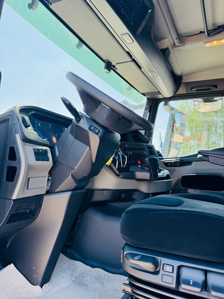 MAN TGS 32.510 mit F710 Frontkran sofort - Pritsche LKW, Autokran: das Bild 4 MAN TGS 32.510 mit F710 Frontkran sofort - Pritsche LKW, Autokran: das Bild 4