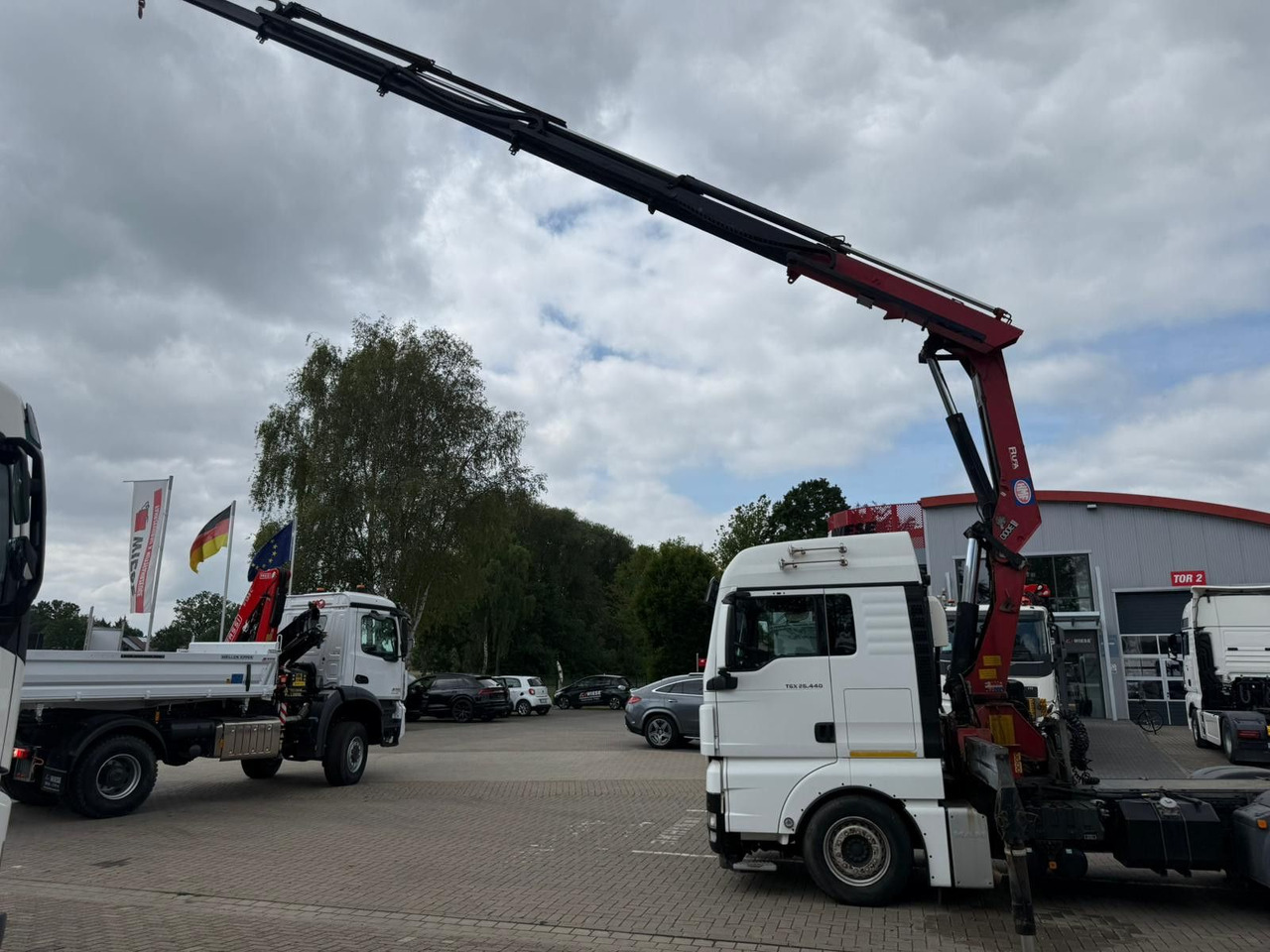 MAN TGX 26.440 6x2 mit HMF 3000-5 Kran TÜV NEU - Autokran: das Bild 5 MAN TGX 26.440 6x2 mit HMF 3000-5 Kran TÜV NEU - Autokran: das Bild 5