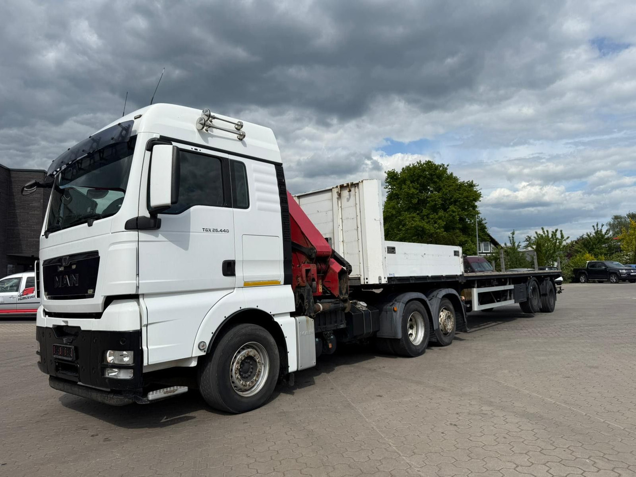 MAN TGX 26.440 6x2 mit HMF 3000-5 Kran - Sattelzugmaschine: das Bild 2 MAN TGX 26.440 6x2 mit HMF 3000-5 Kran - Sattelzugmaschine: das Bild 2